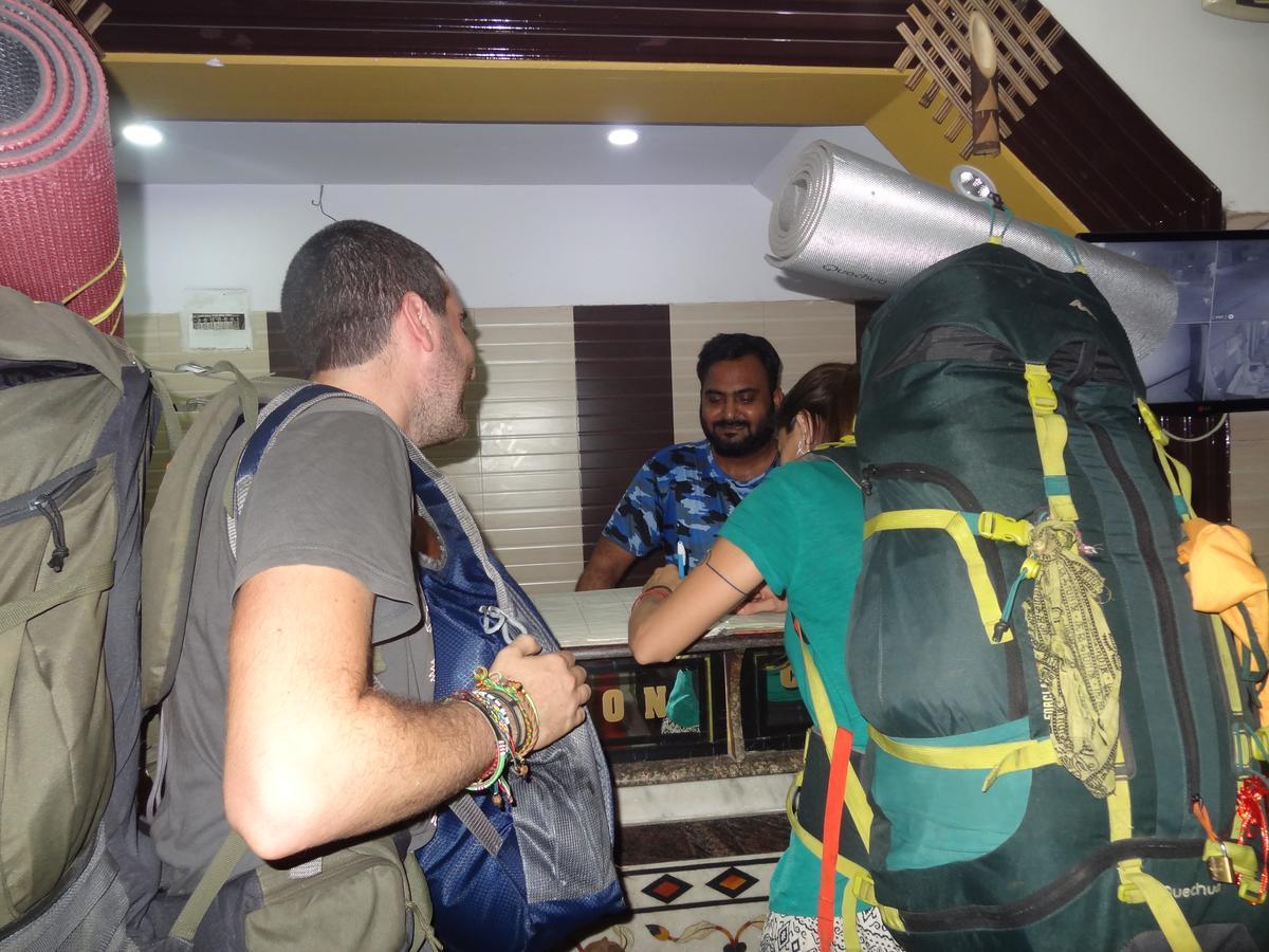 Hotel Aashiyana Agra  Εξωτερικό φωτογραφία